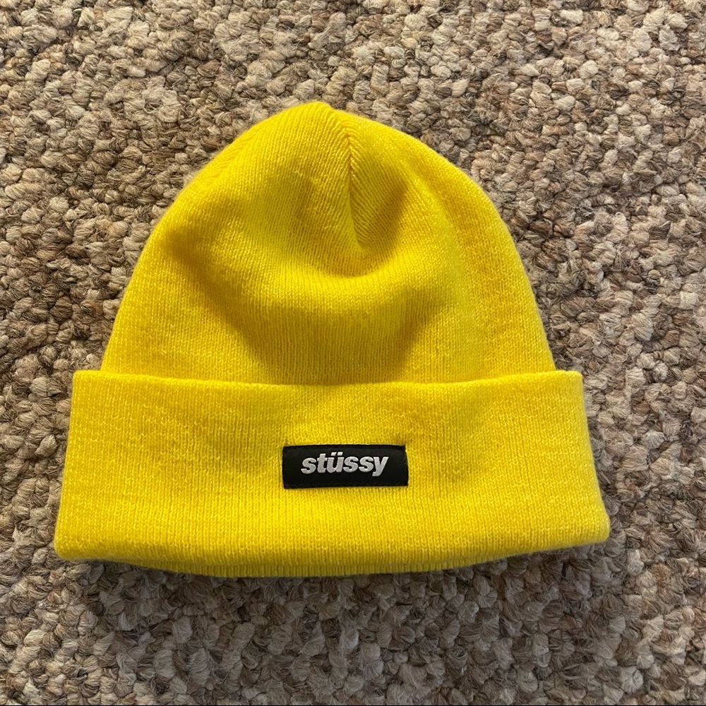 Never worn; Stussy knit cuff beanie
